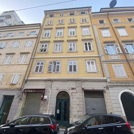 アパート Amazzonico トリエステ